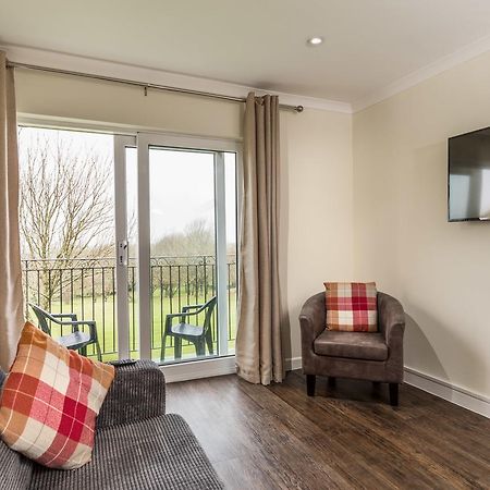 Carvynick Holiday Park Saint Enoder 外观 照片