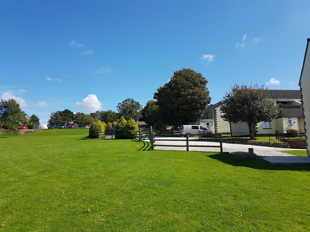 Carvynick Holiday Park Saint Enoder 外观 照片
